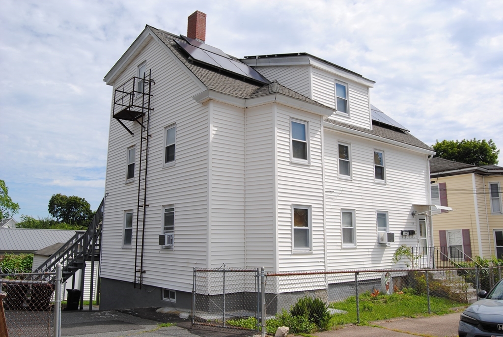 43 Huntington Street, Brockton, Massachusetts 02301