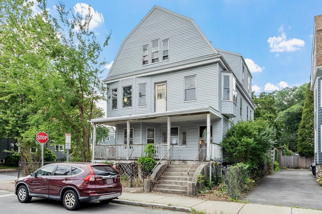 69 Bay State Ave, Somerville, Massachusetts 02144