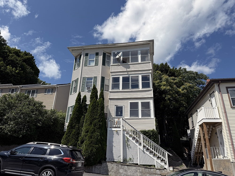 20 Creston, Worcester, Massachusetts 01604