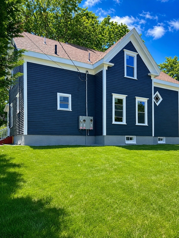 81 Oak St, Middleboro, Massachusetts 02346