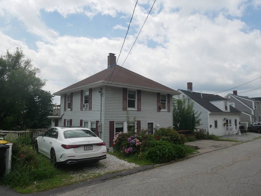 16 Hillside Rd, Hull, Massachusetts 02045