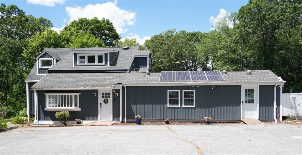 690 Taunton Ave, Seekonk, Massachusetts 02771