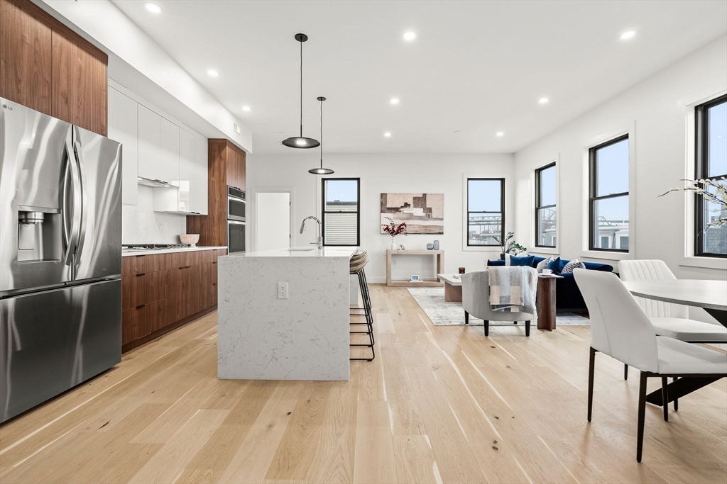47 Condor, Boston, Massachusetts 02128