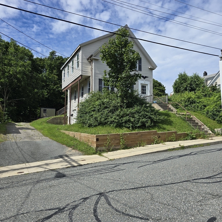 43 Mayflower St, Plymouth, Massachusetts 02360