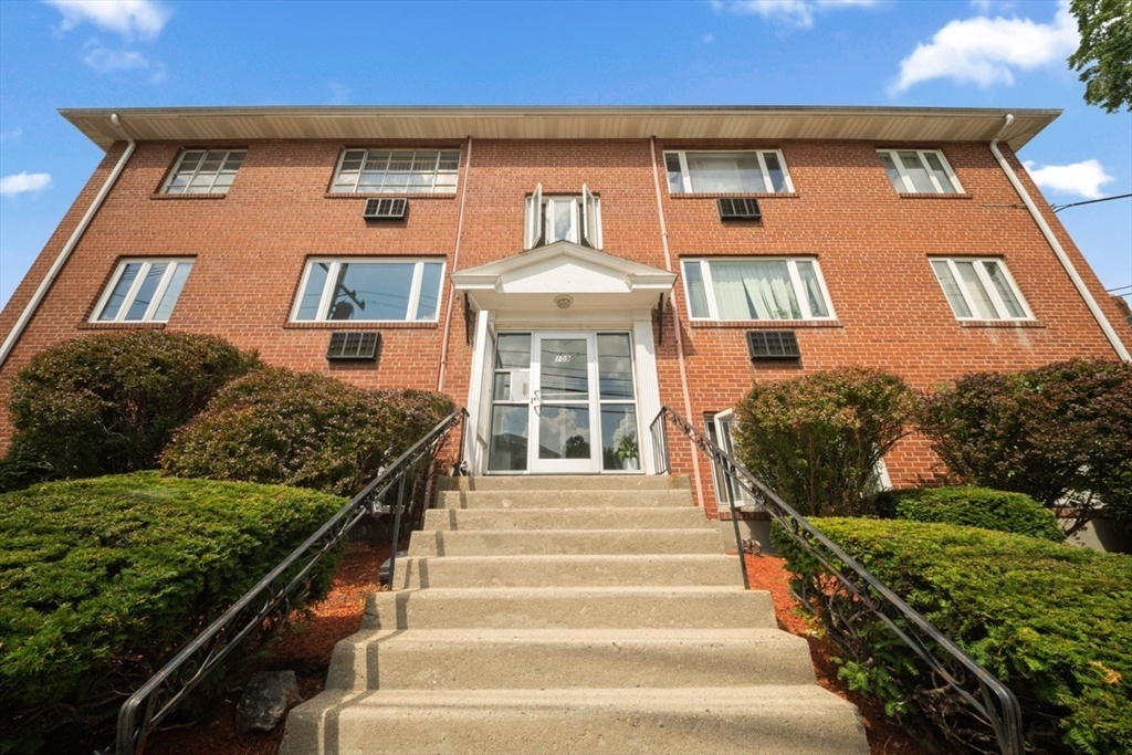 109 Warren Street, Watertown, Massachusetts 02472