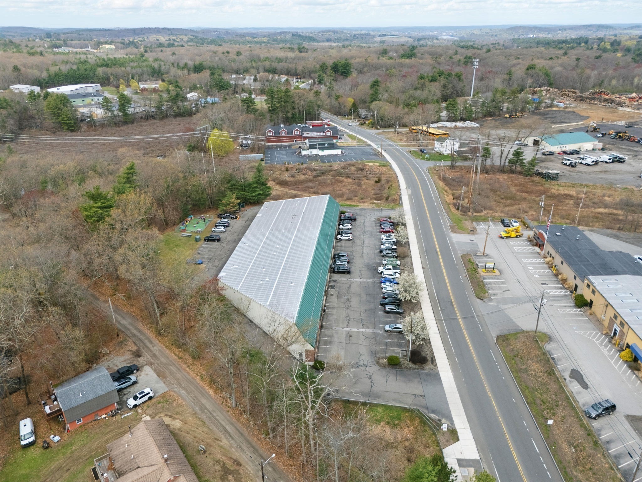 939 Salem St, Groveland, Massachusetts 01834