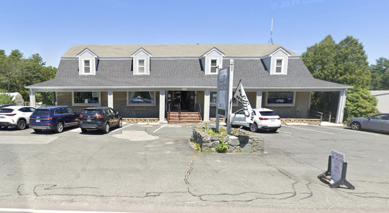 1280 Main St, Hanson, Massachusetts 02341