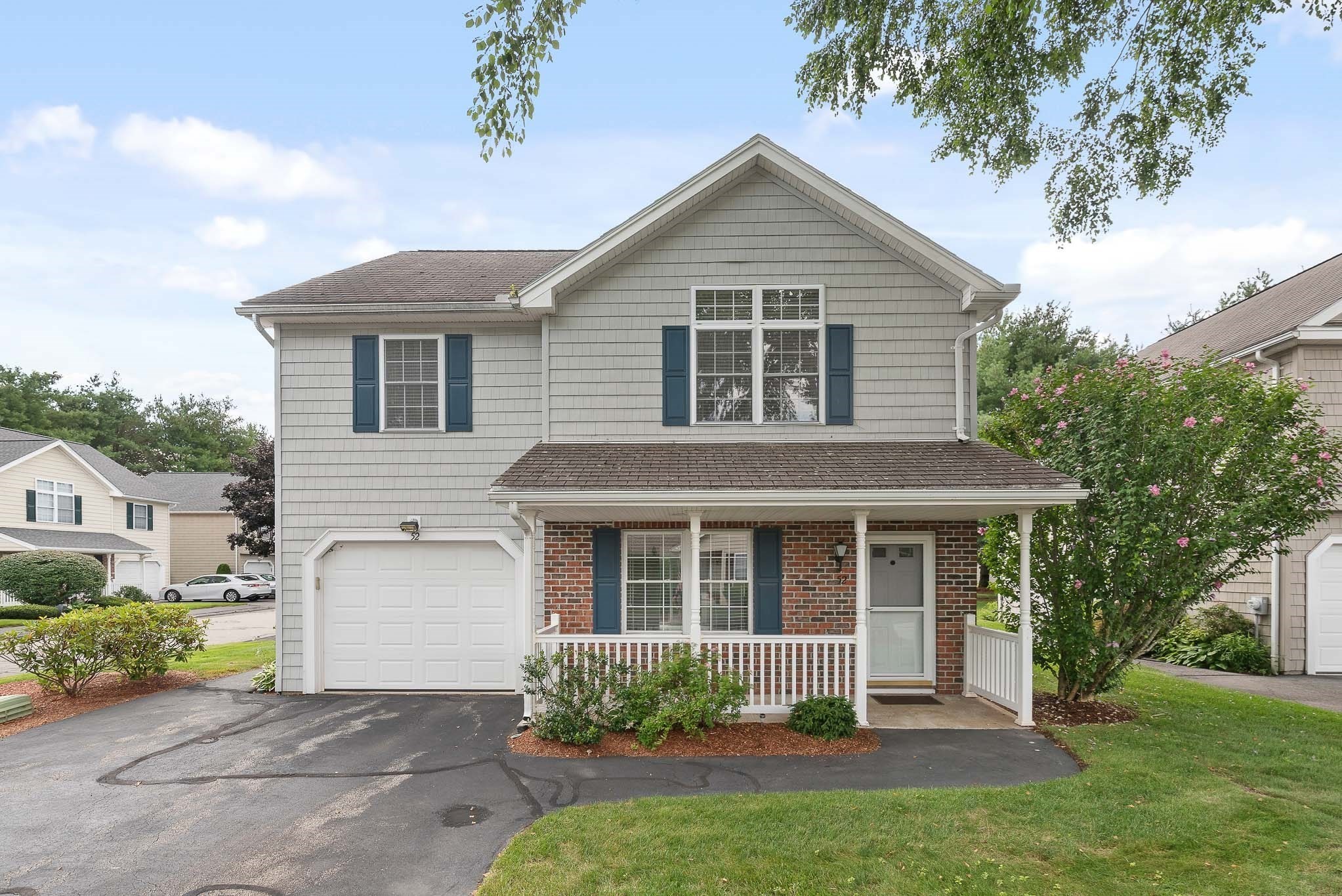 52 Birdie Ln, Tewksbury, Massachusetts 01876