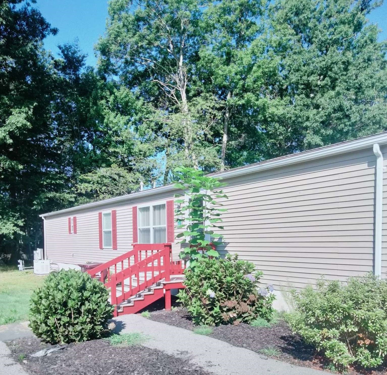16 Hemlock Street, Rockland, Massachusetts 02370