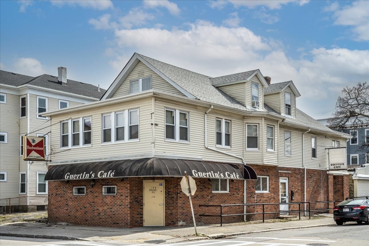 73 Southgate St, Worcester, Massachusetts 2827