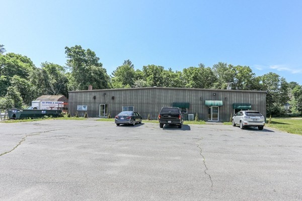 570 Turnpike St, Easton, Massachusetts 02334