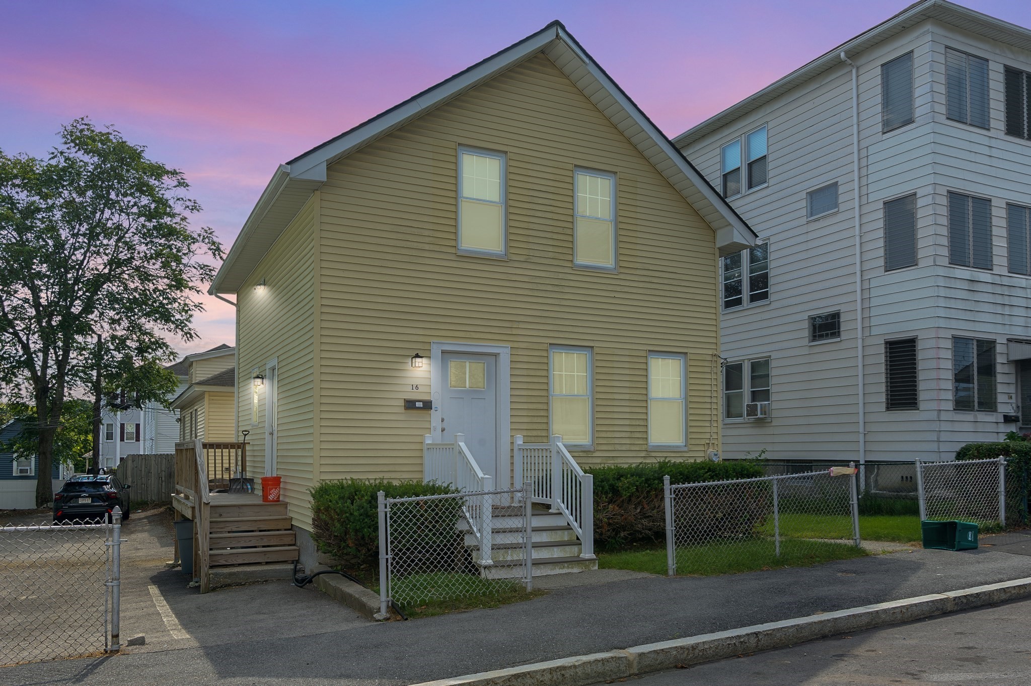 16 Caprera Rd, Worcester, Massachusetts 1657