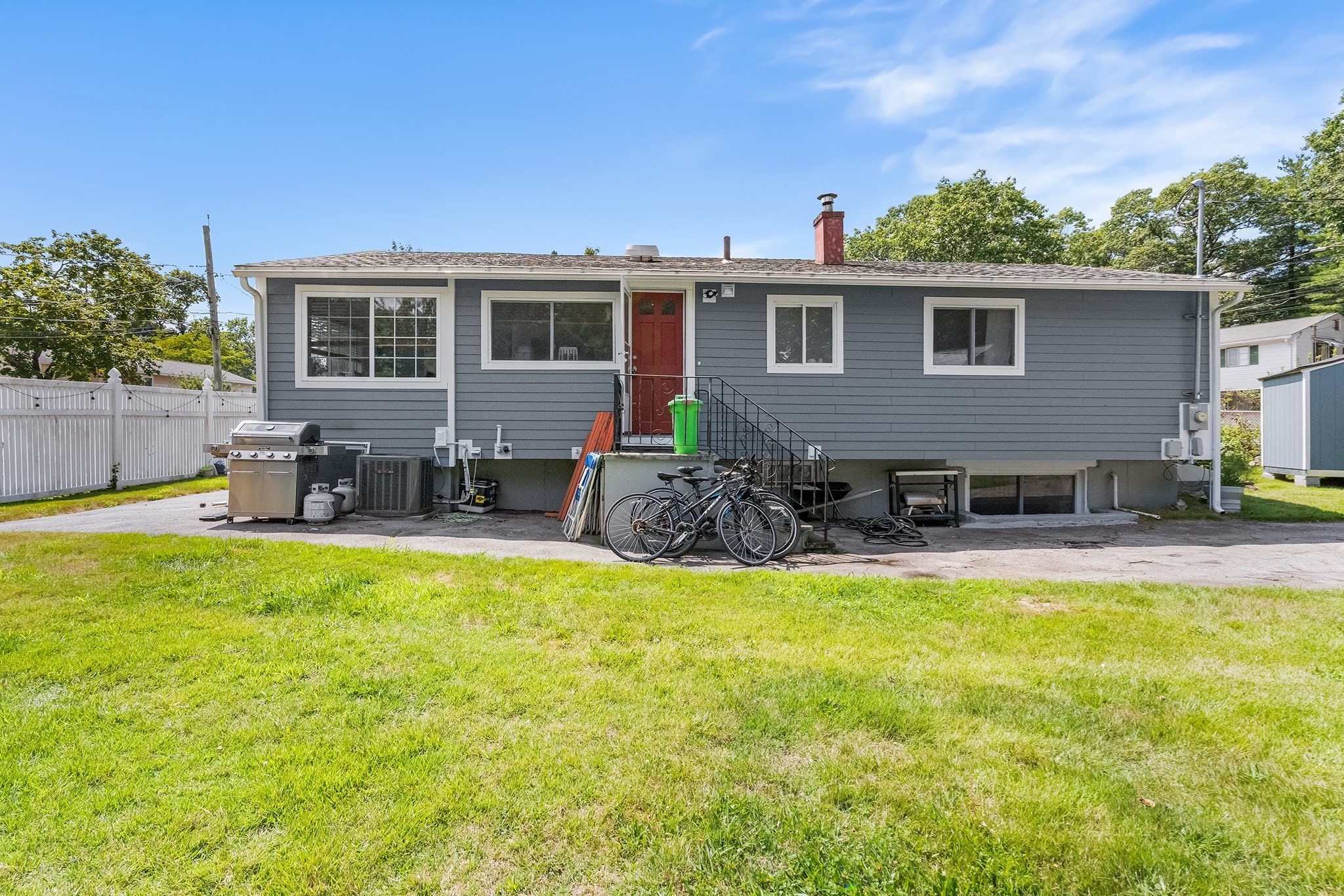 46 Stonehill Rd, Boston, Massachusetts 02136