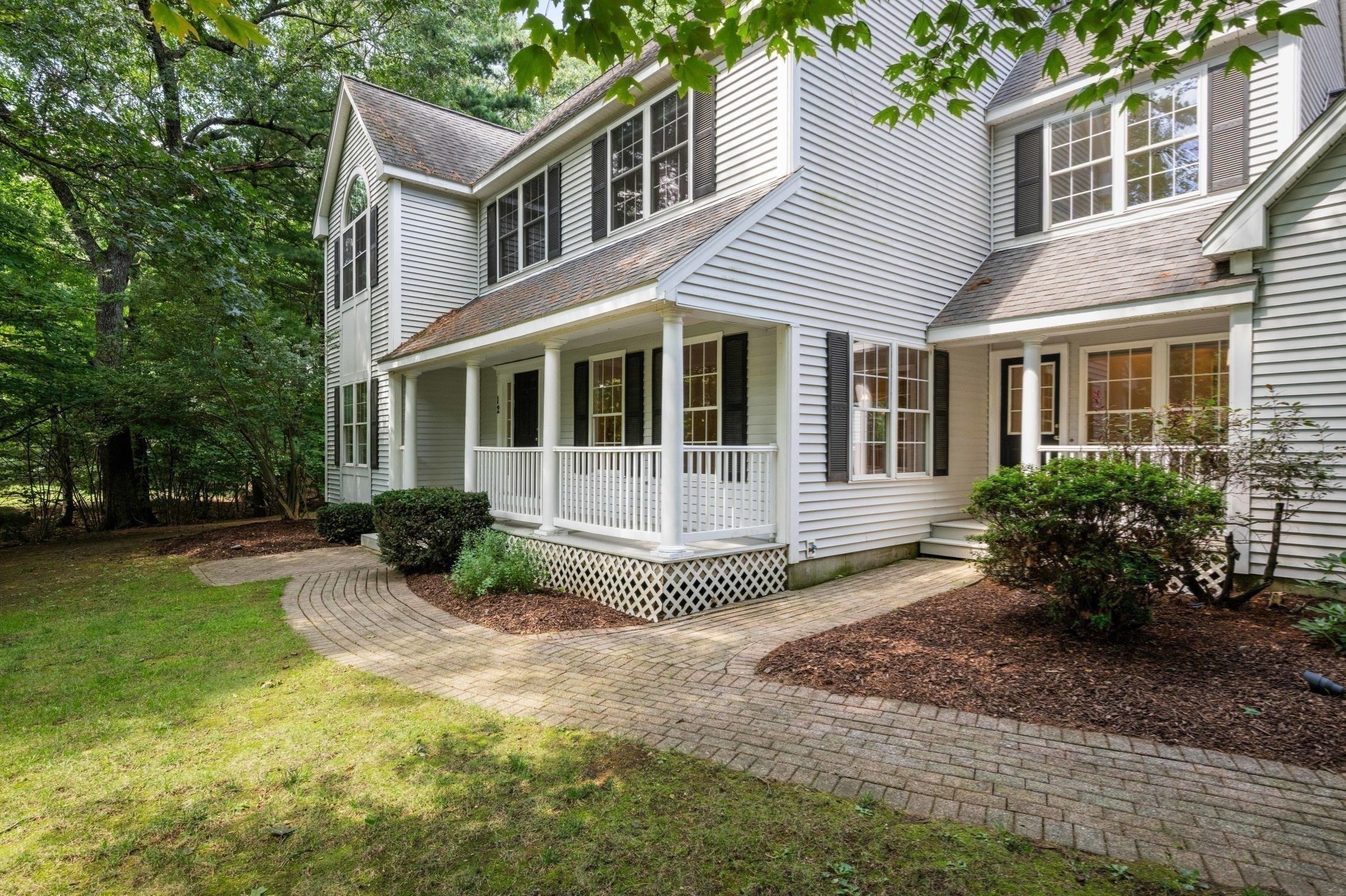 12 Rocky Woods Rd, Hopkinton, Massachusetts 1064