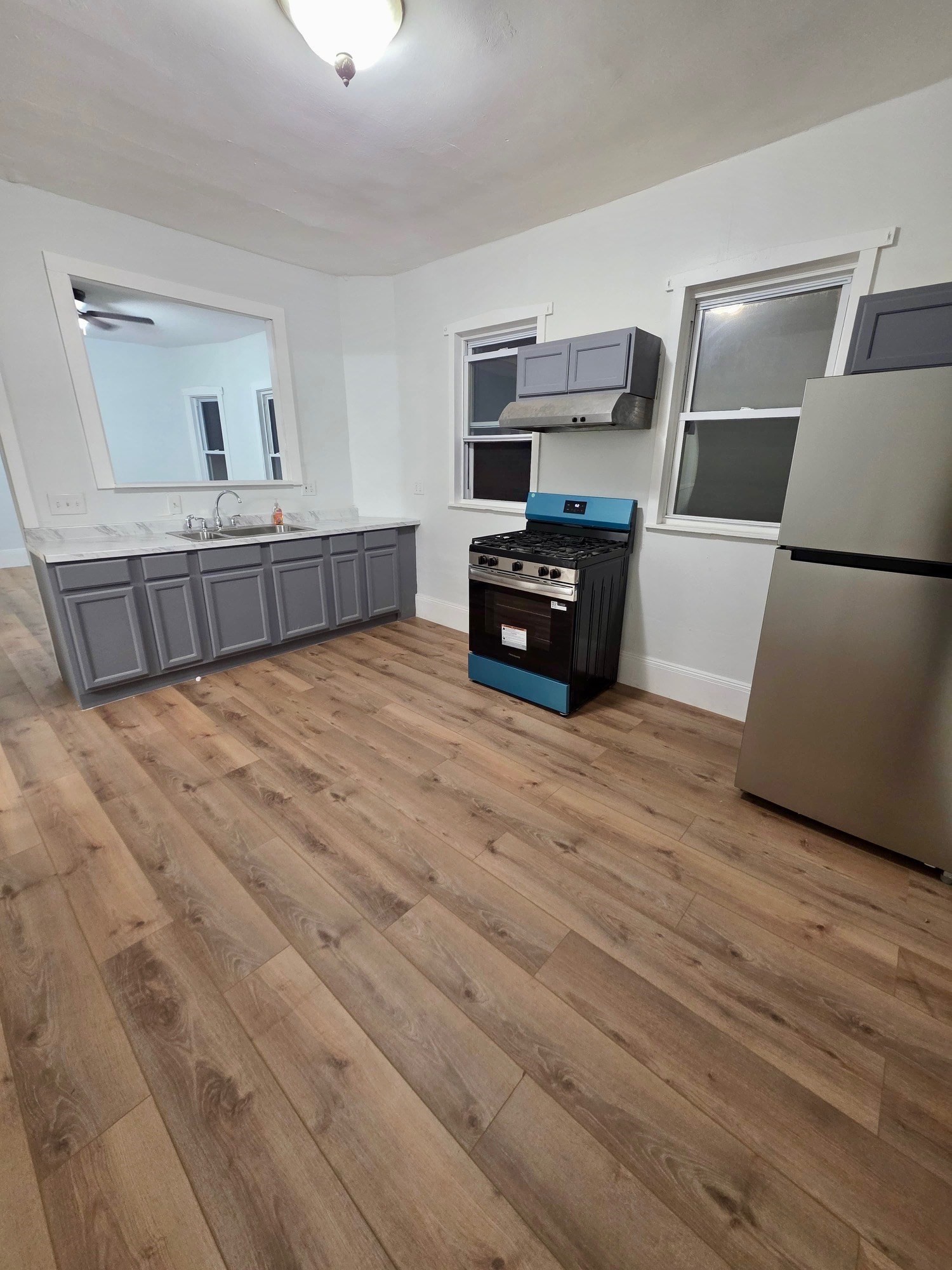 128 Shurtleff St, Chelsea, Massachusetts 4333