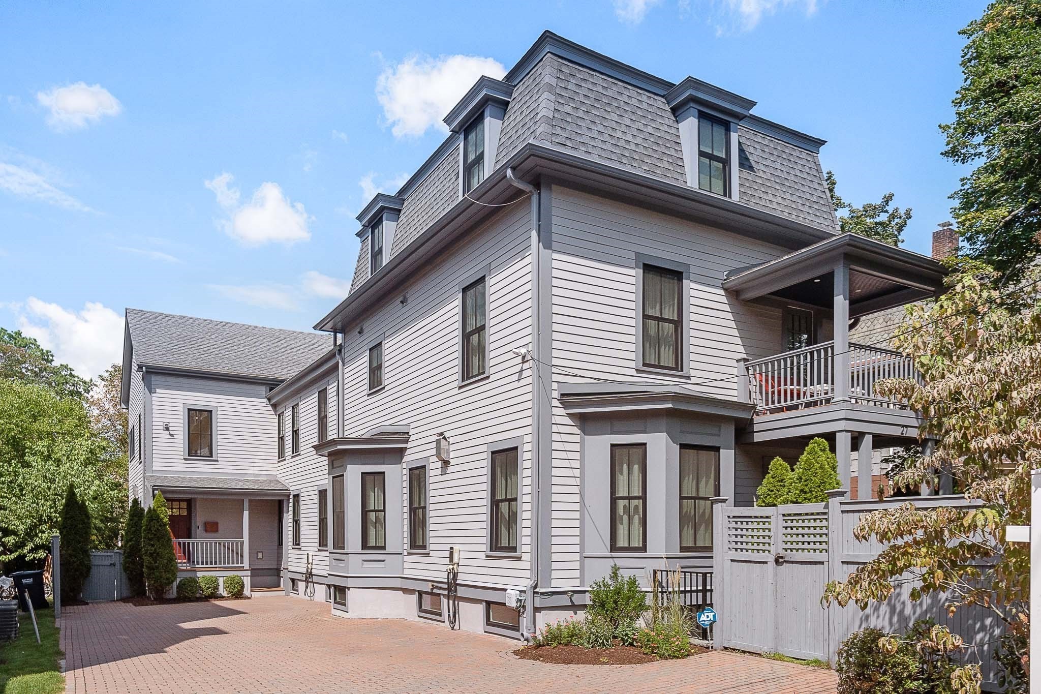 27 Walden St, Cambridge, Massachusetts 2064