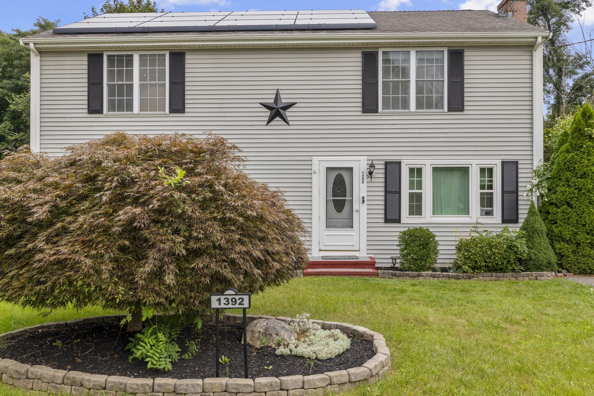 1392 Old Pleasant St, Bridgewater, Massachusetts 02324