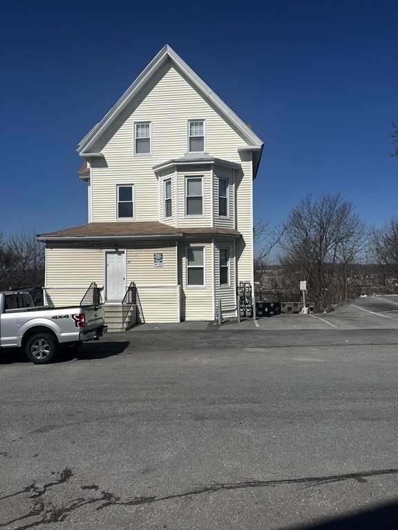45 Orient St, Worcester, Massachusetts 2979