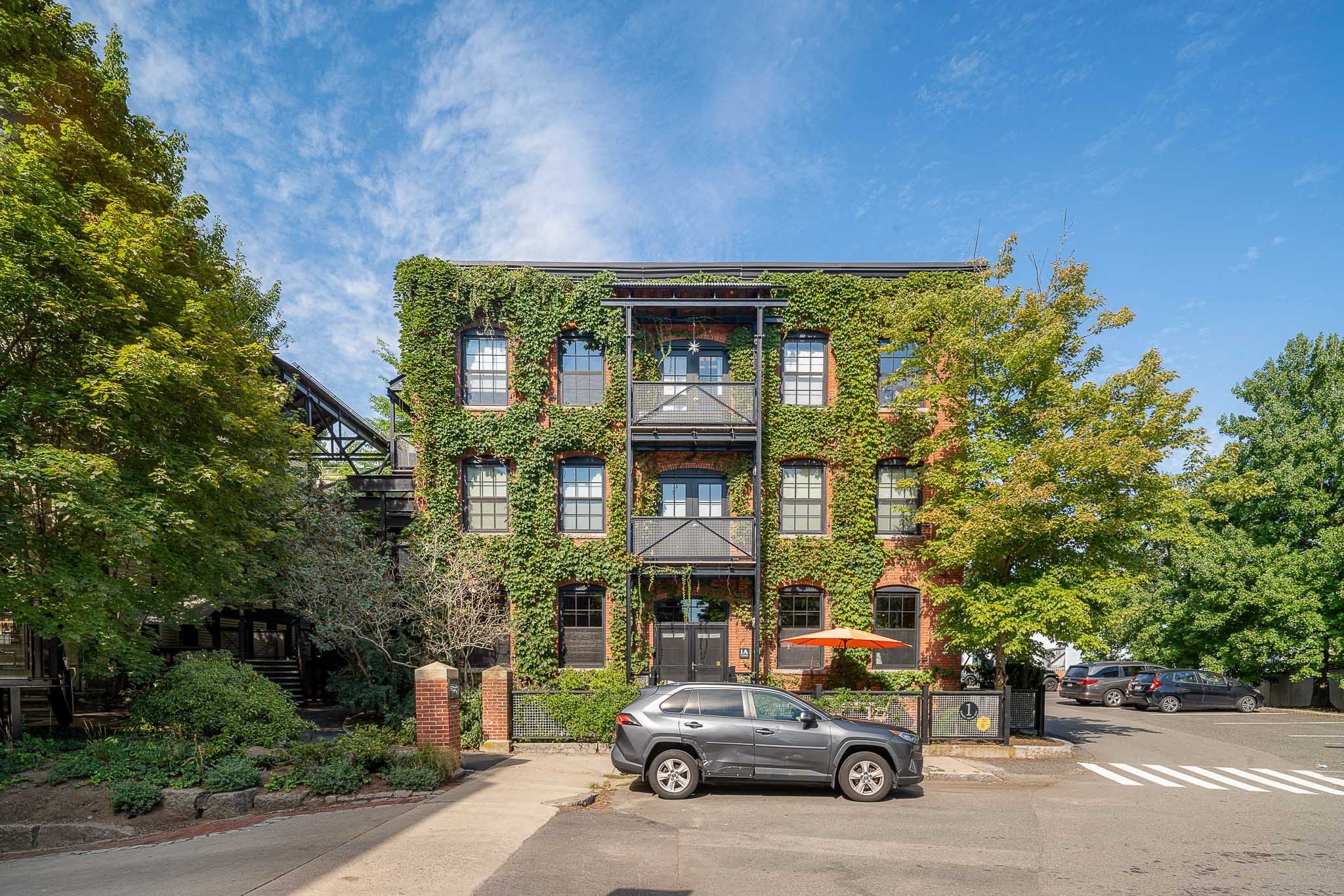 1 Tannery Brook Row, Somerville, Massachusetts 02144