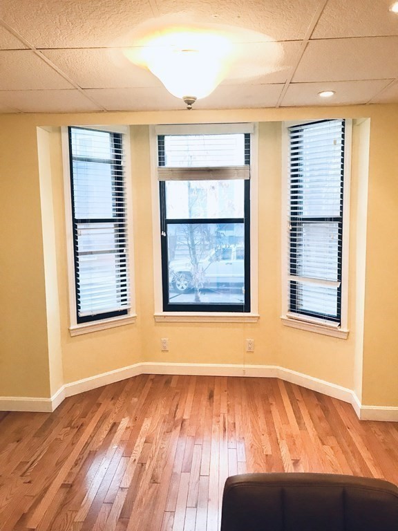 265 Lexington St, Boston, Massachusetts 02128