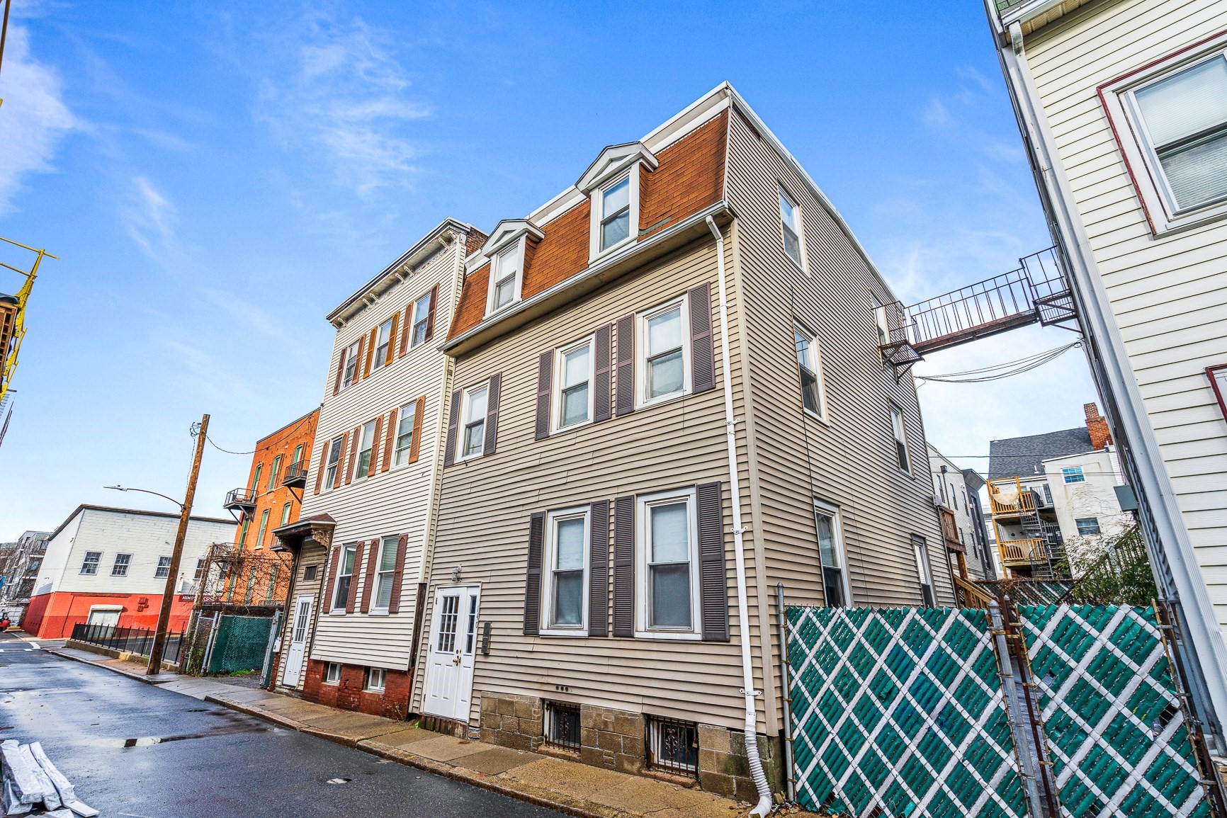 140 Athens St, Boston, Massachusetts 3429