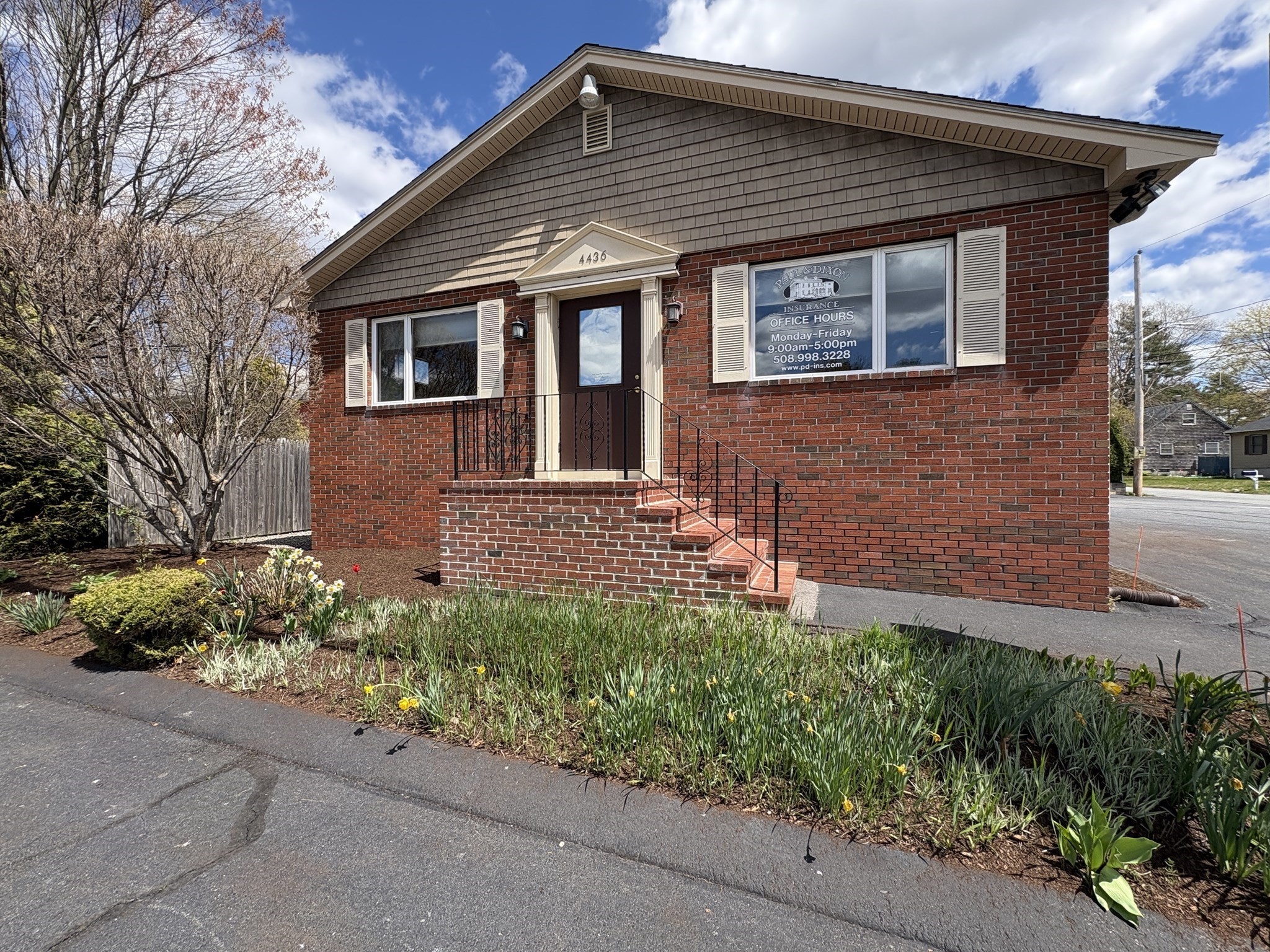4436 Acushnet Ave, New Bedford, Massachusetts 4706