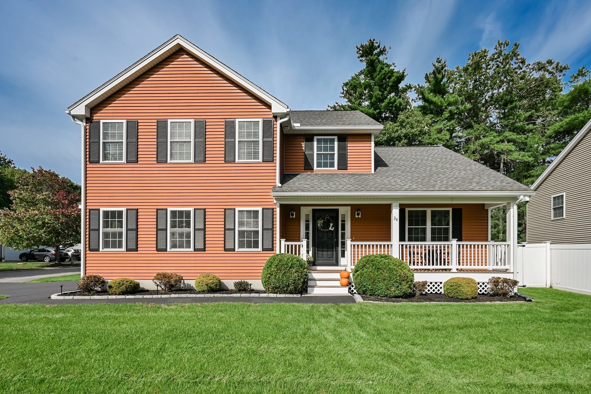 34 Bufton Farm Rd, Clinton, Massachusetts 3129
