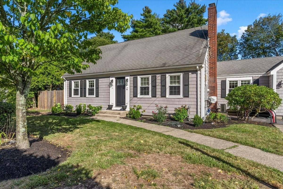 33 Century Rd, Weymouth, Massachusetts 3309