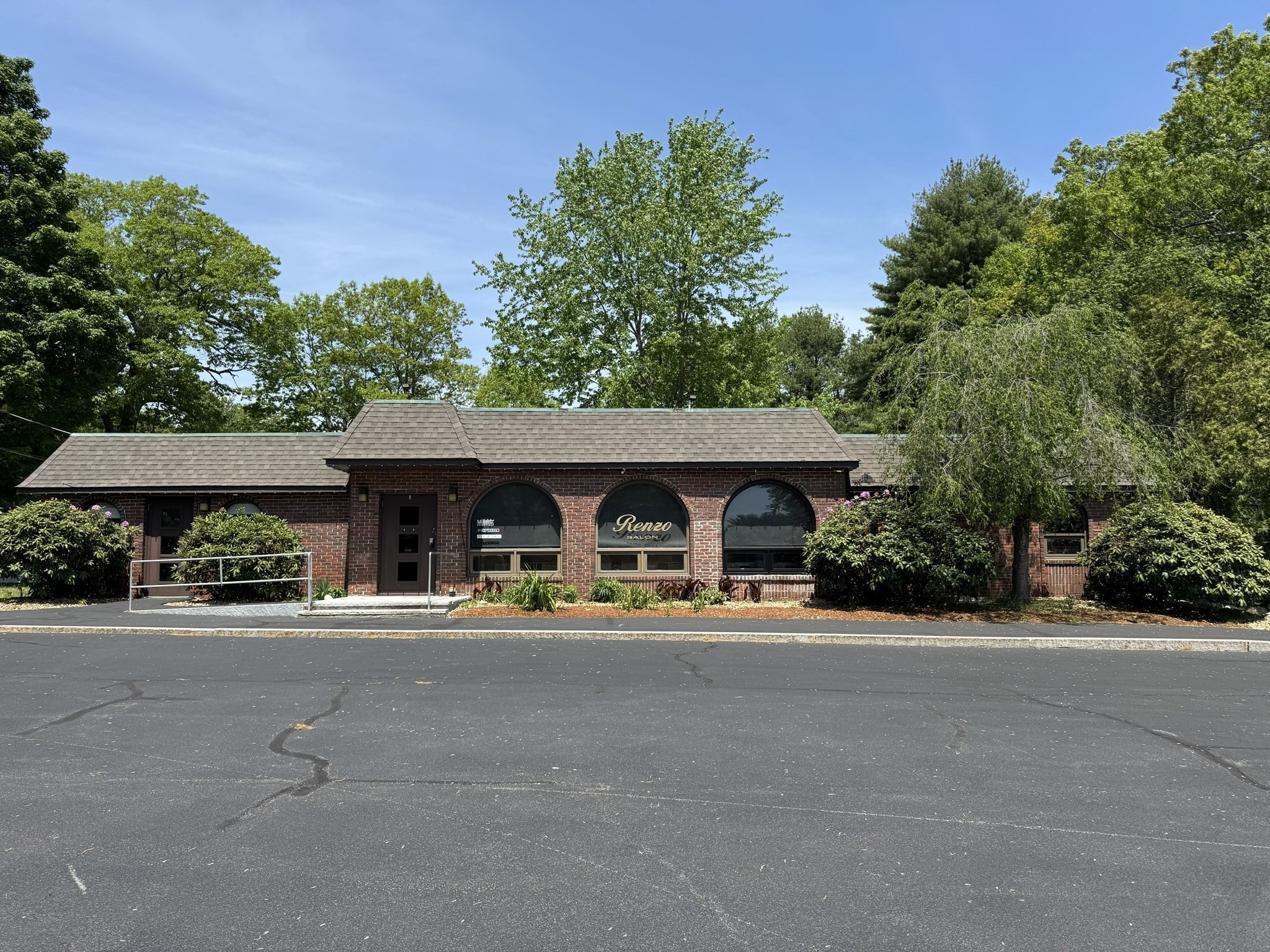 428 North Road, Bedford, Massachusetts 01730