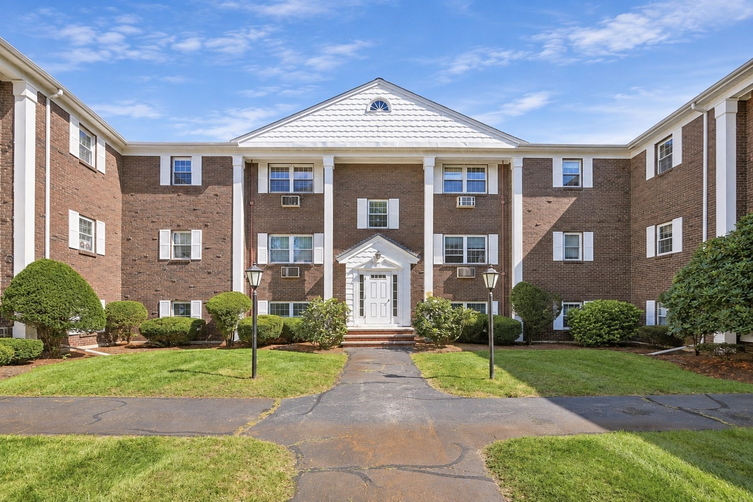 132 Parker St, Acton, Massachusetts 01720