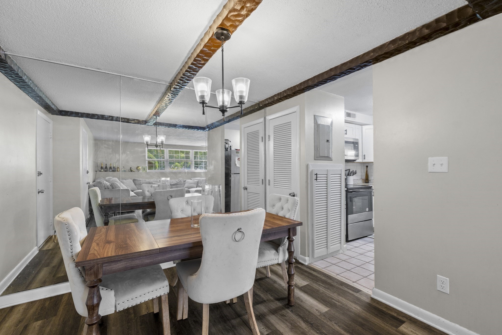 103 Oak Ln, Brockton, Massachusetts 02301
