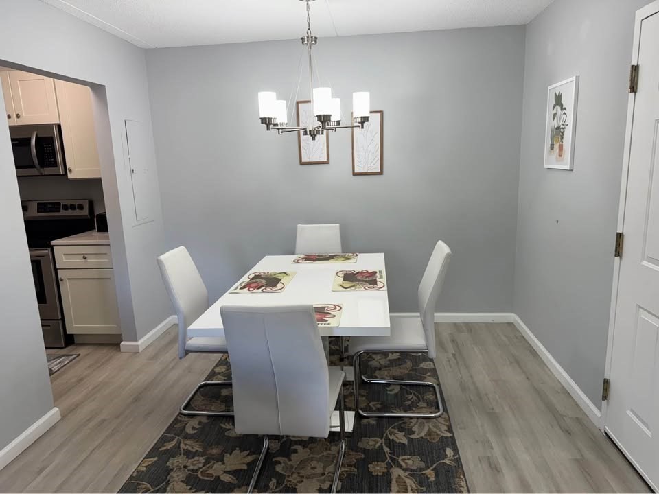 34 Maplecrest, Holyoke, Massachusetts 1376