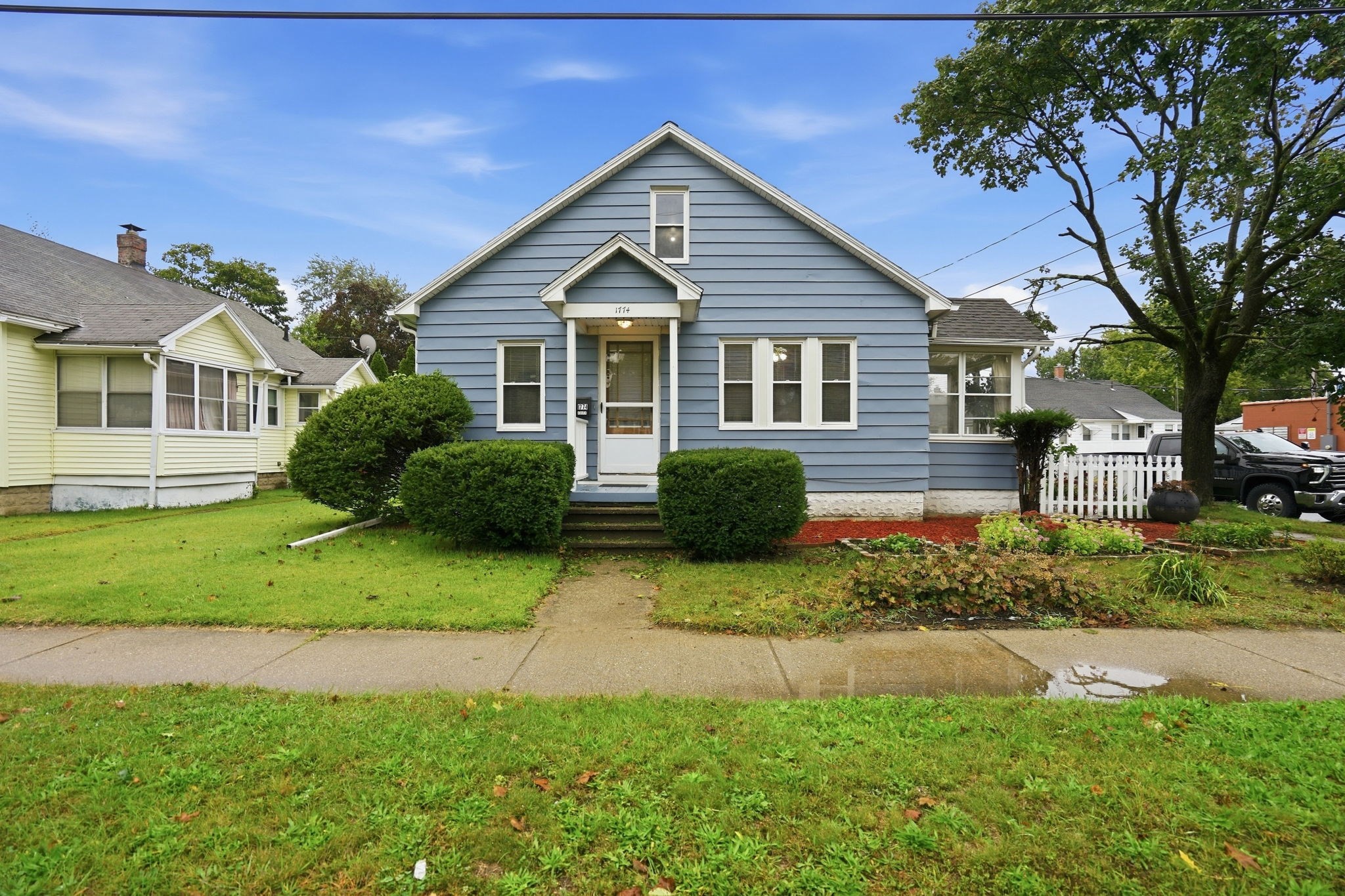 1774 Carew St, Springfield, Massachusetts 1406