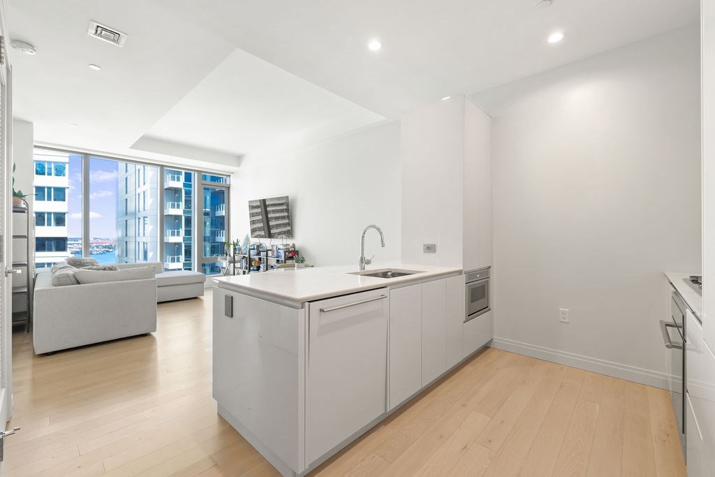 133 Seaport Blvd, Boston, Massachusetts 02210