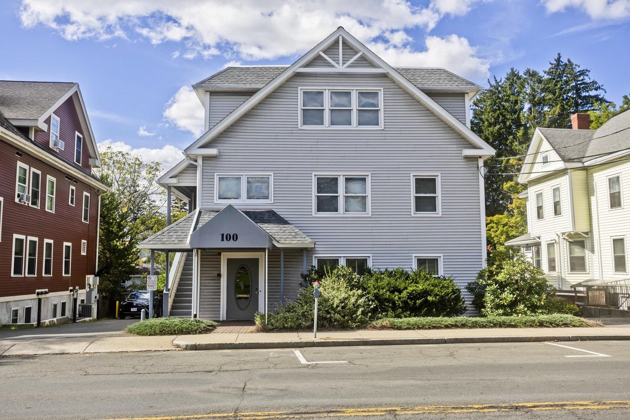 100 King Street, Northampton, Massachusetts 01060