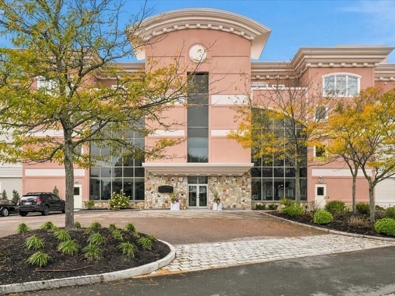 1 Longbeach Ave, Hull, Massachusetts 02045