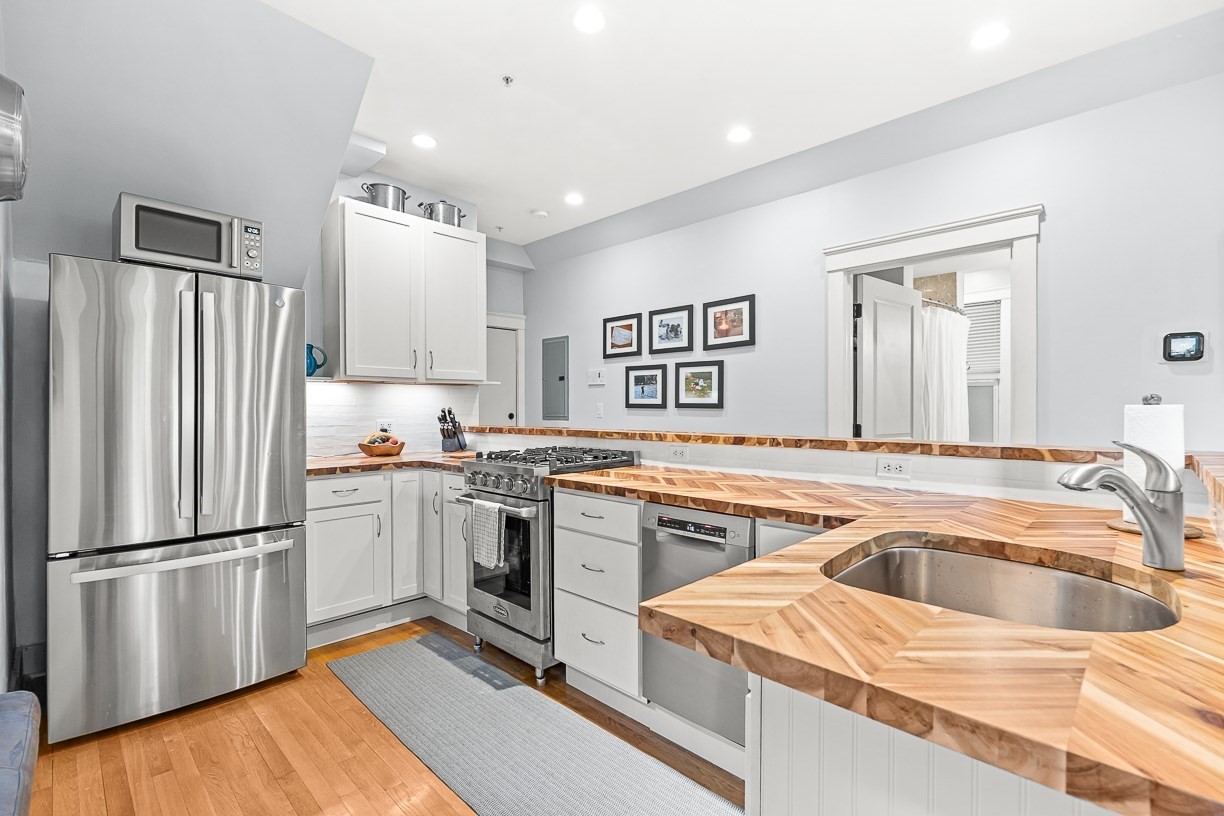 40 Highland Ave, Somerville, Massachusetts 1819