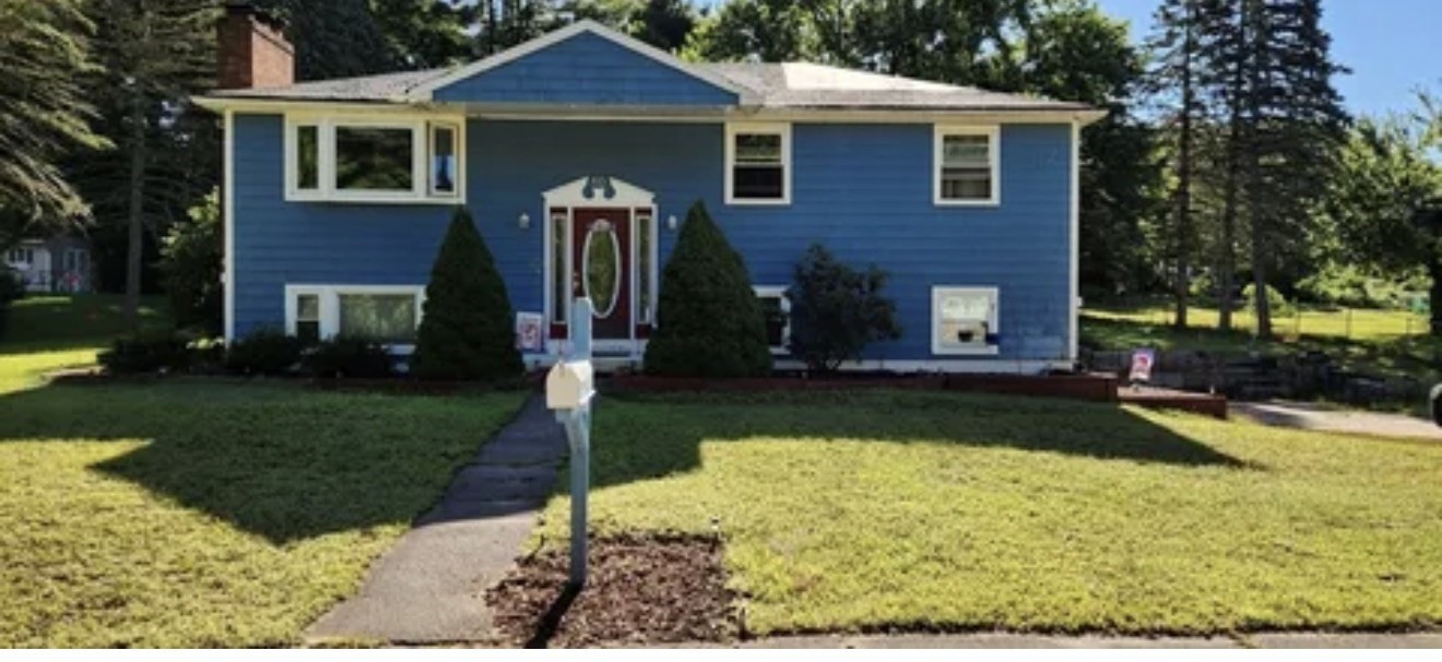 60 Wethersfield, Bellingham, Massachusetts 02019