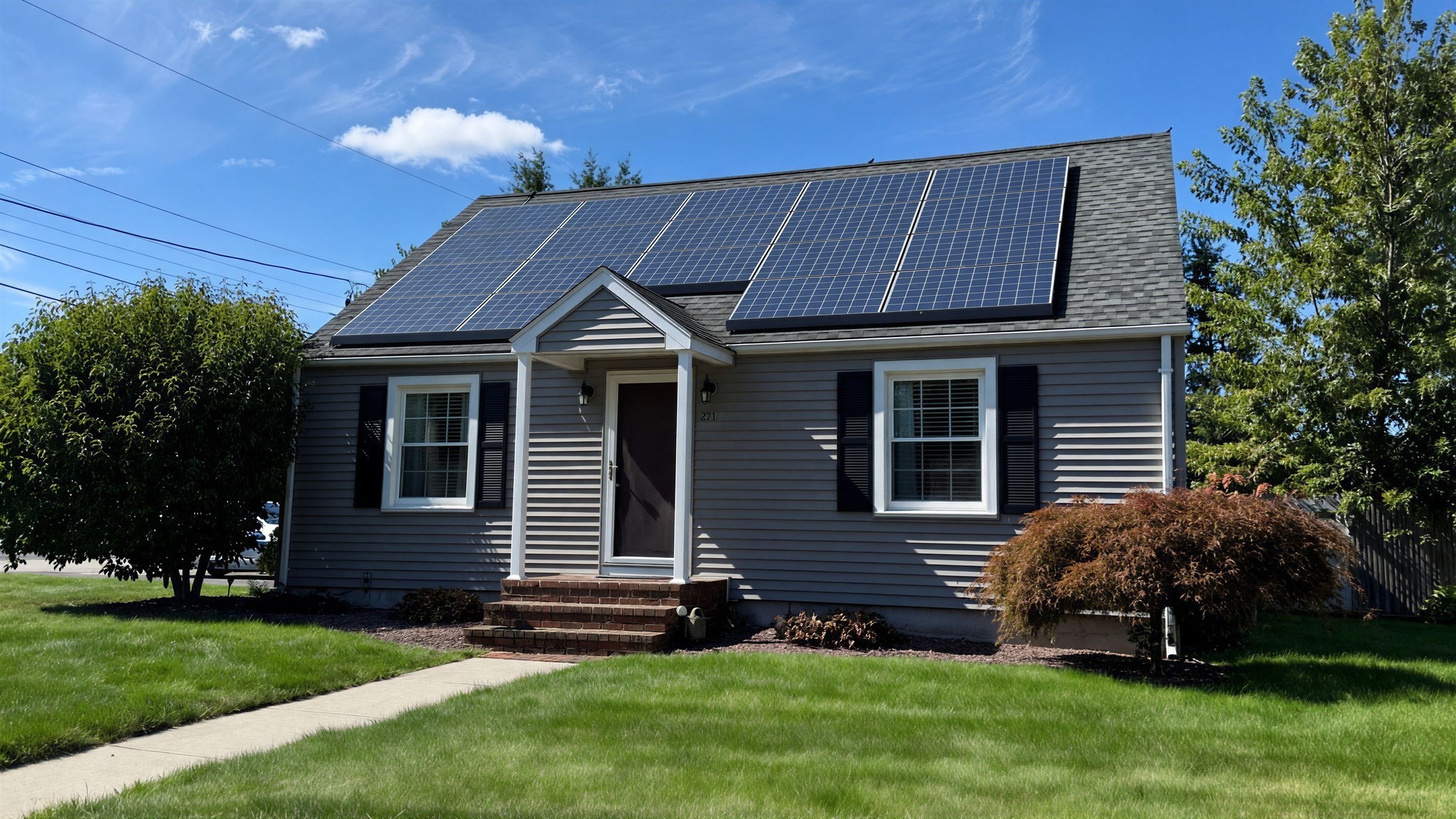 211 Holyoke St, Ludlow, Massachusetts 01056