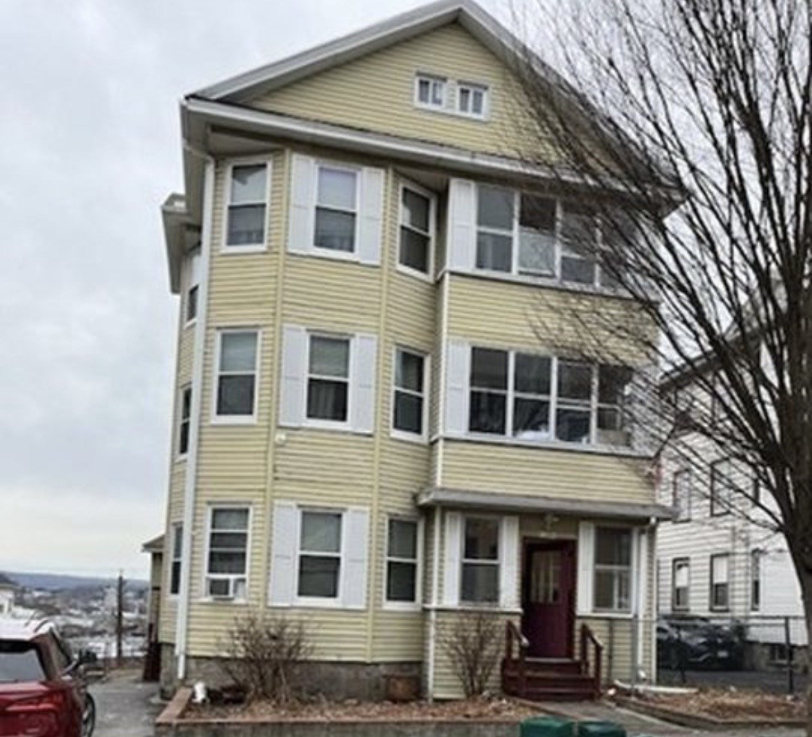 104 Sterling St, Worcester, Massachusetts 3359