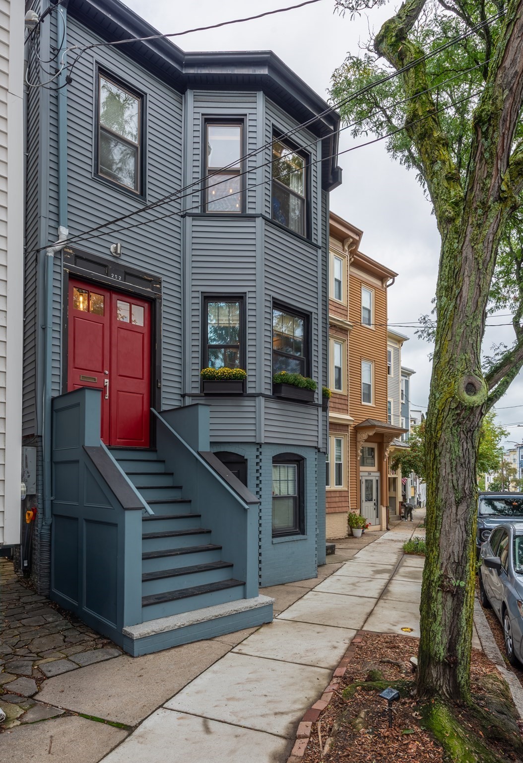 252 Webster St, Boston, Massachusetts 2927