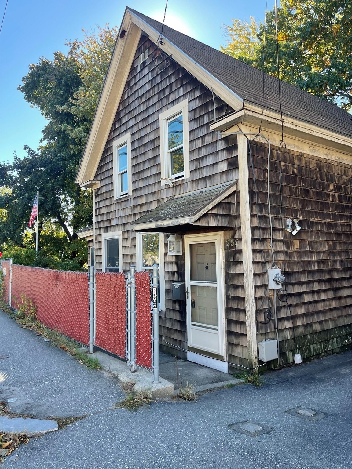 255 Plain St, Lowell, Massachusetts 01852