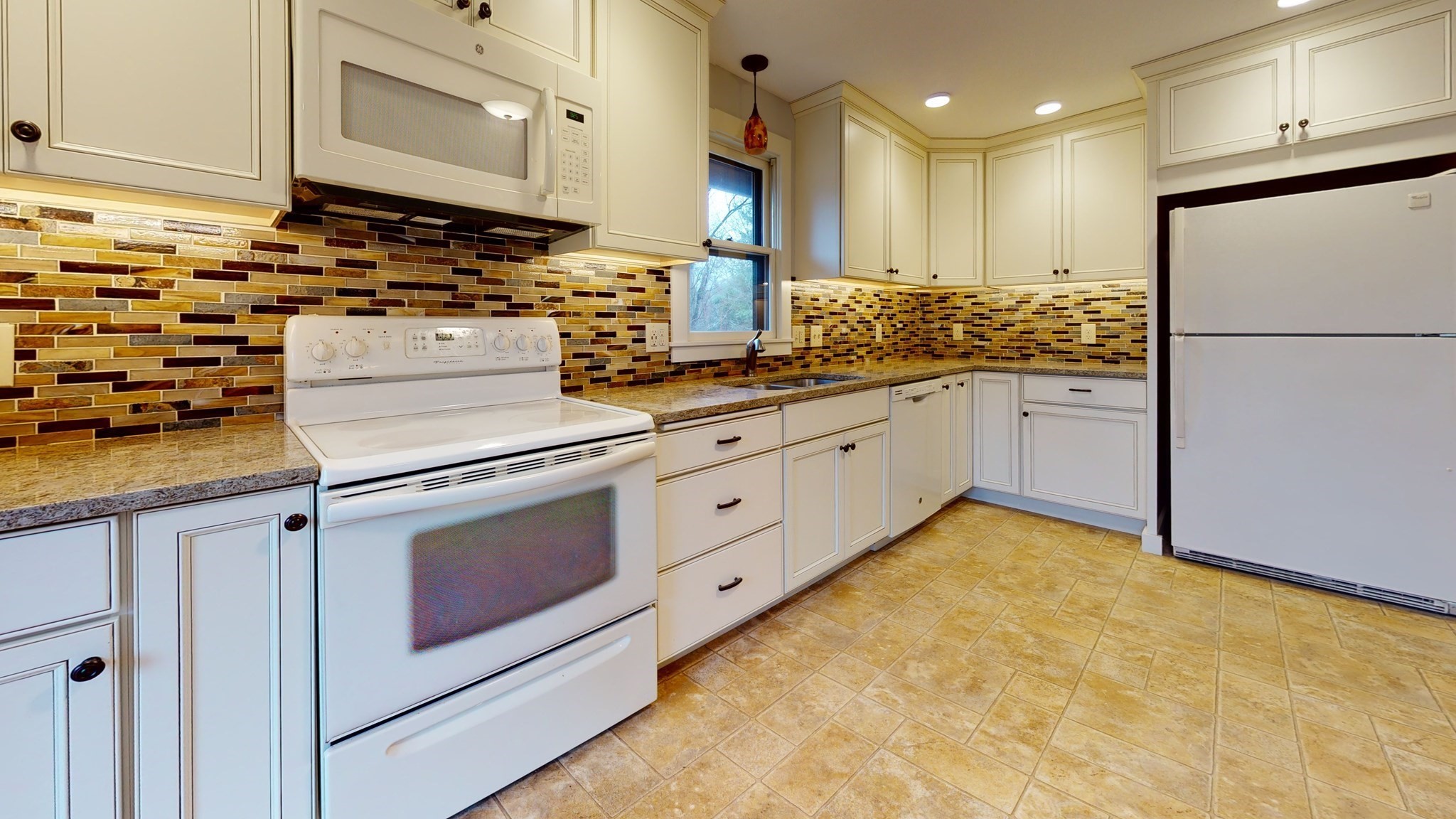414 Bay Rd, Belchertown, Massachusetts 01007
