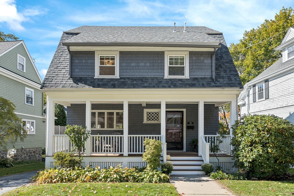 15 Lloyd Street, Winchester, Massachusetts 2909