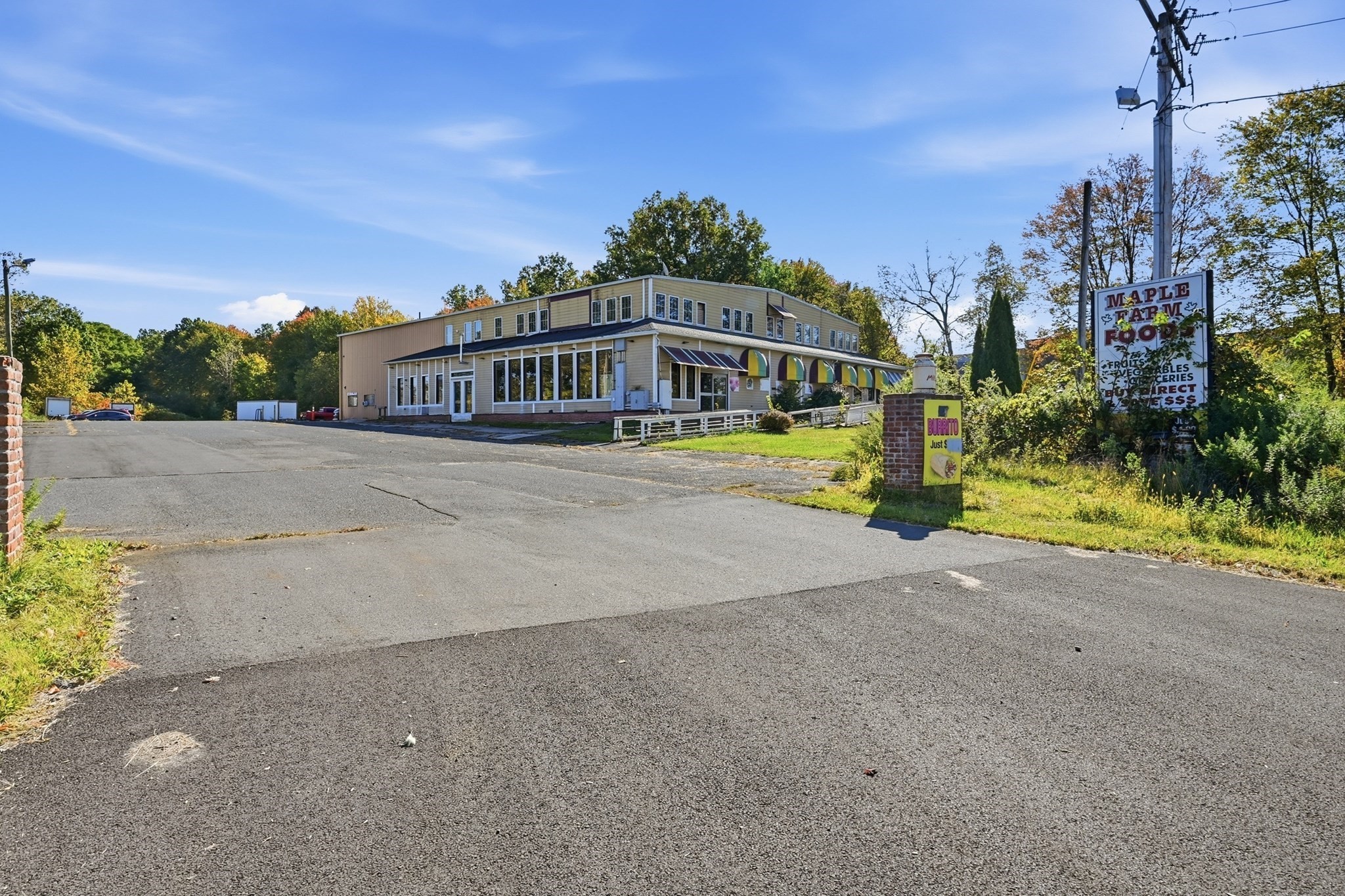 10 S Maple St, Hadley, Massachusetts 9736