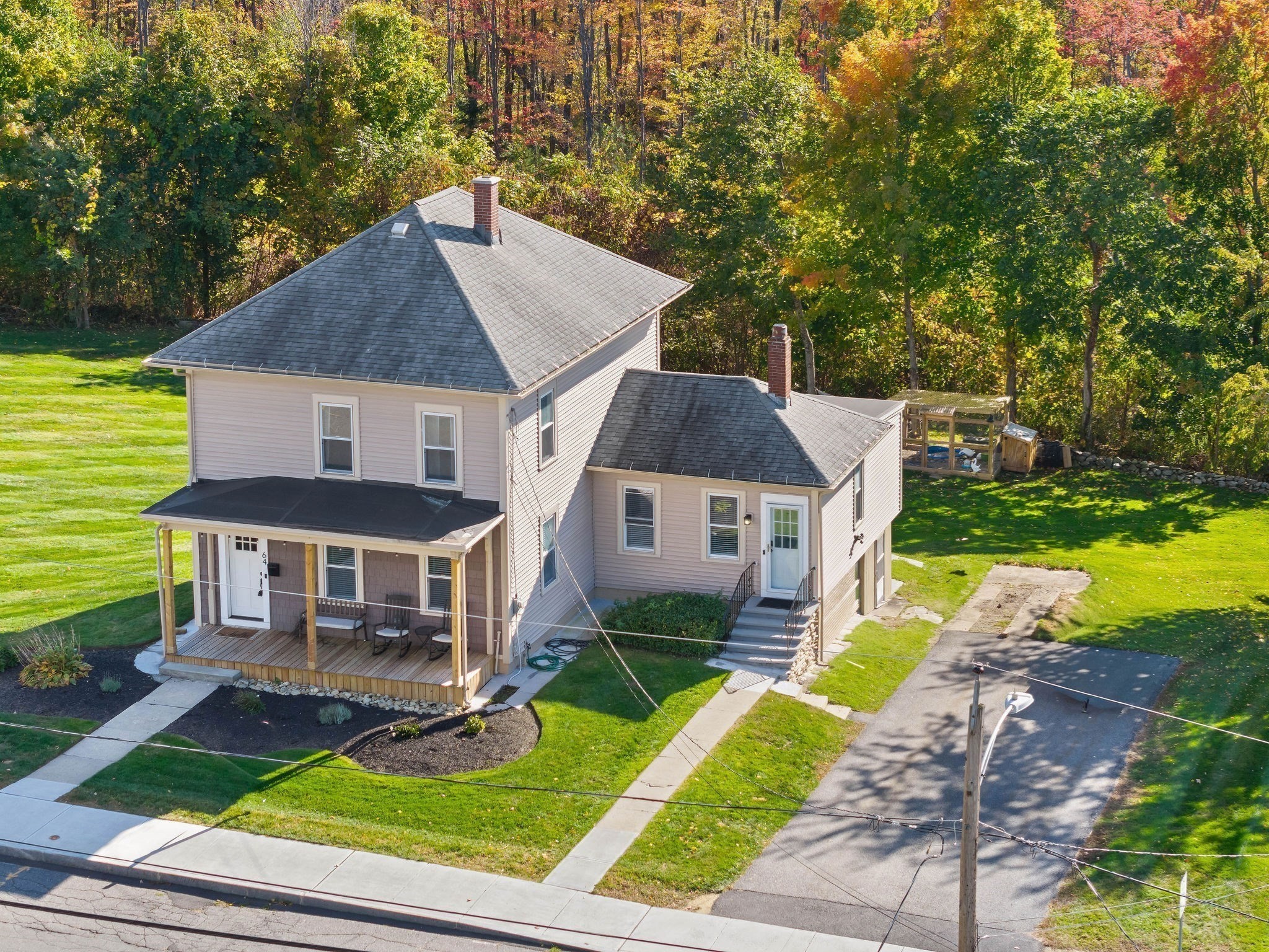 64 Mooreland Ave, Leominster, Massachusetts 2430