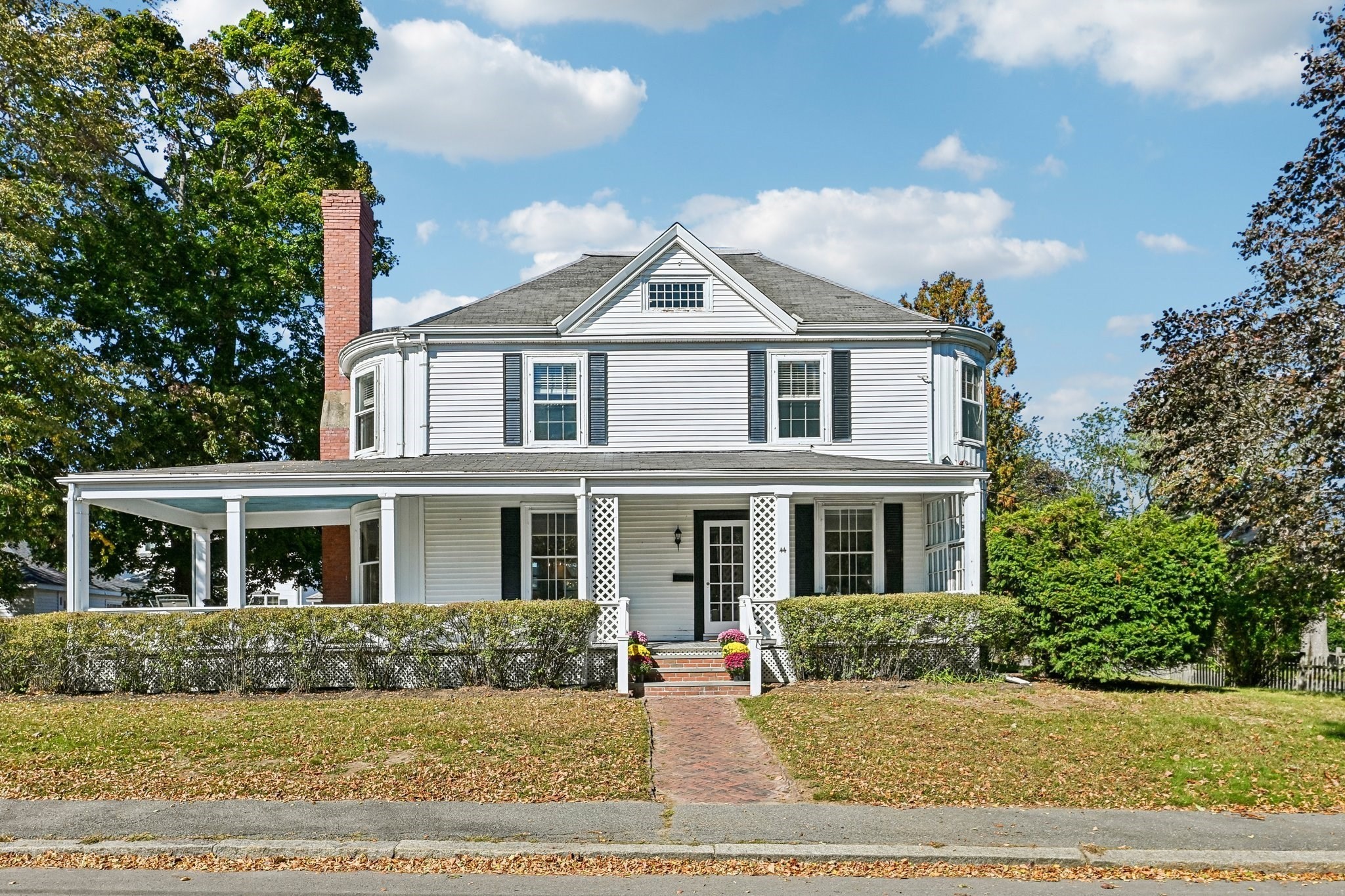44 Ocean St, Nahant, Massachusetts 01908