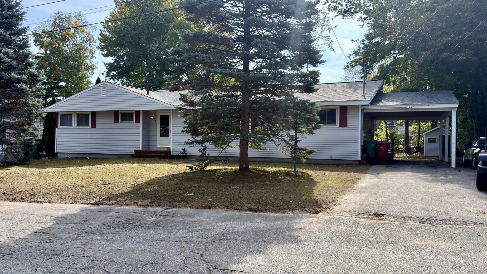 17 Lawn Ave., Lowell, Massachusetts 01852
