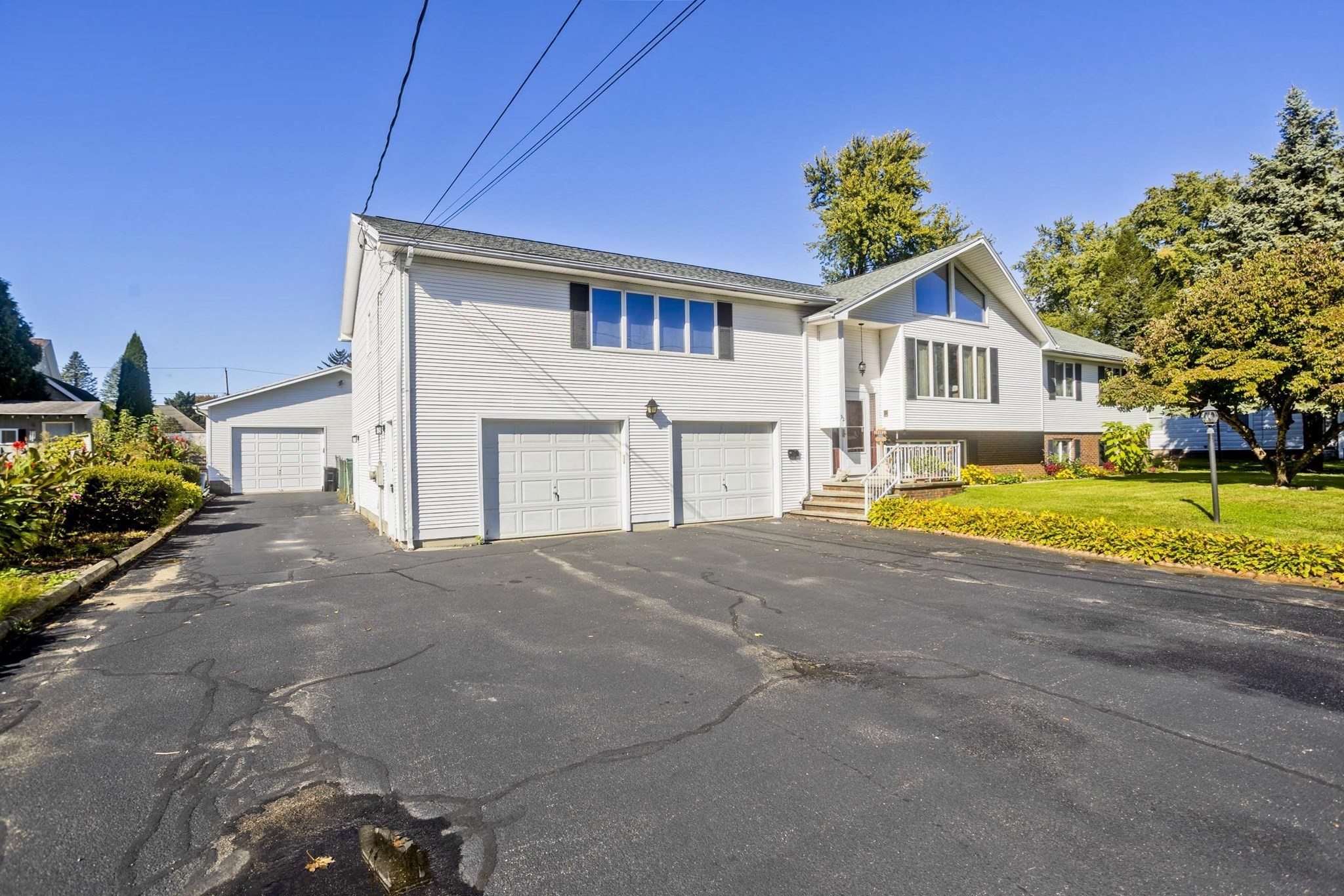 92 Truro Street, Chicopee, Massachusetts 01013