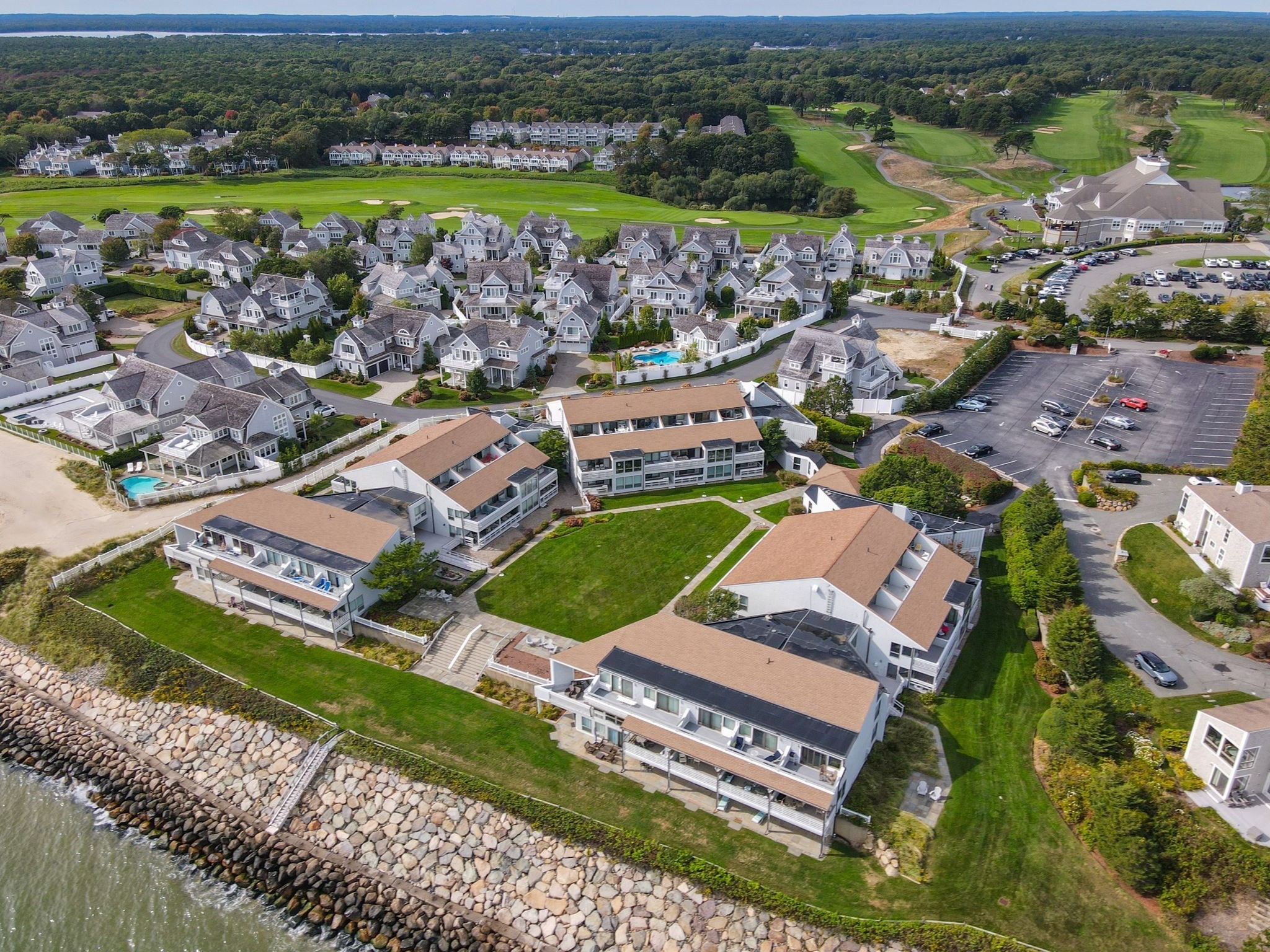 94 Shore Dr W, Mashpee, Massachusetts 4173